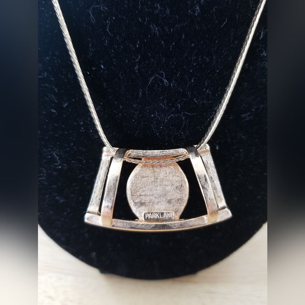 Park Lane Gold and Faux Pearl Necklace Signed. Necklace Is 16" With Extender - Picture 2 of 4